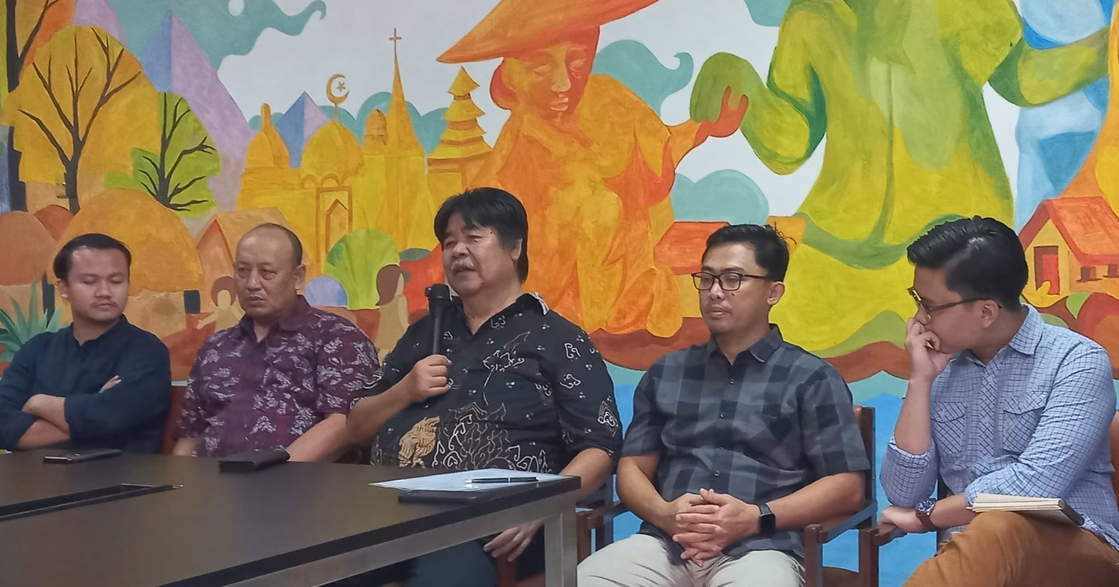 Kriminalisasi Akademisi Demi Korporasi